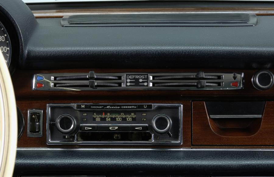  Mercedes-Benz S-Class 1965 года  (фото 23 из 26)